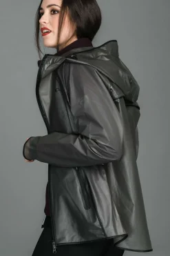 AA Transparente & Wasserdichte Damenjacke