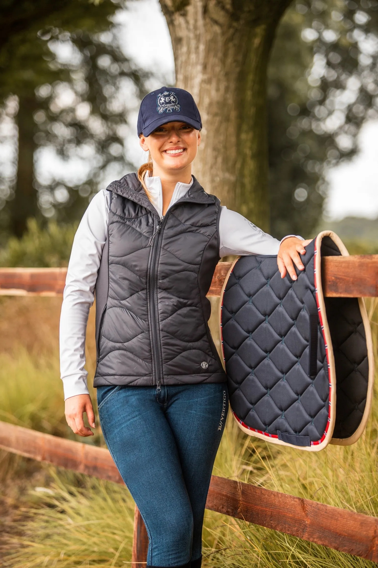 Amory Vielseitigkeitsschabracke mit Monogrammbestickung