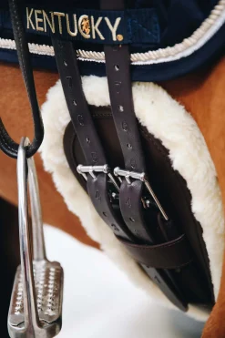 Anatomischer Lammfell Gurtschoner