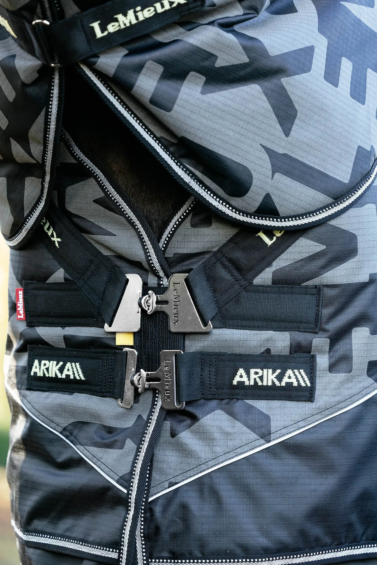 Arika reflektierende Weidedecke mit abnehmbarem Halsteil, 100 g