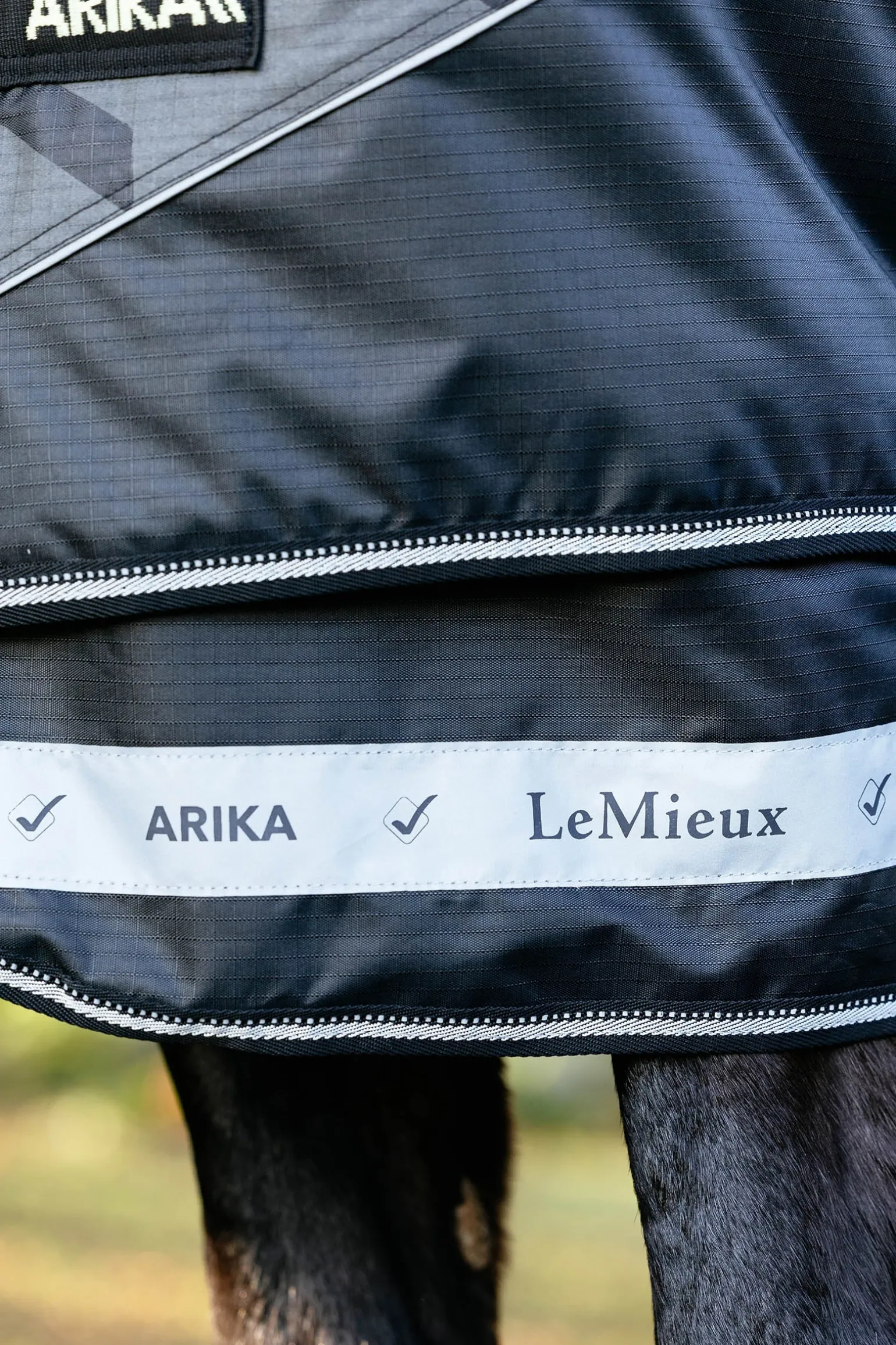 Arika reflektierende Weidedecke mit abnehmbarem Halsteil, 100 g