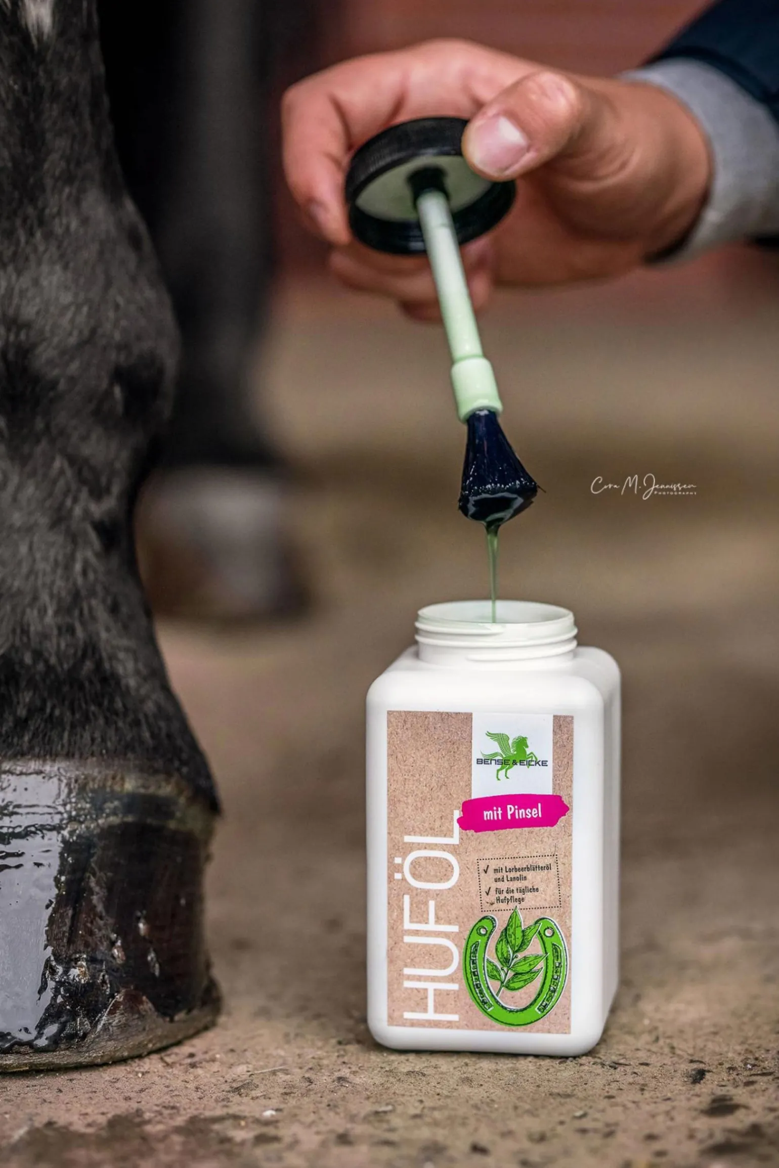 Bense & Eicke Huföl mit Pinsel, 500 ml