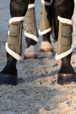 Classic Sports SS25 Mesh Fauxfur Gamaschen