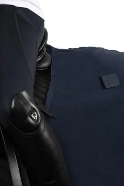 Eng anliegende Reitdecke