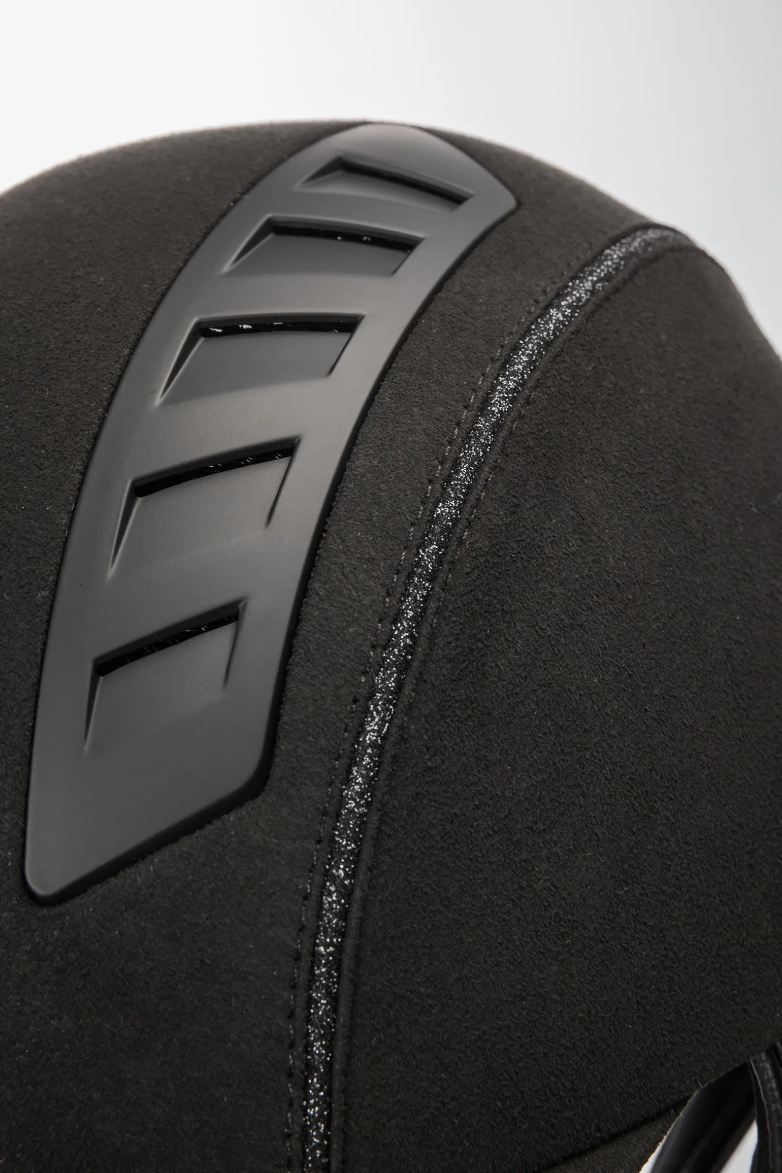 EQ3 MIPS Reithelm mit Microfaser