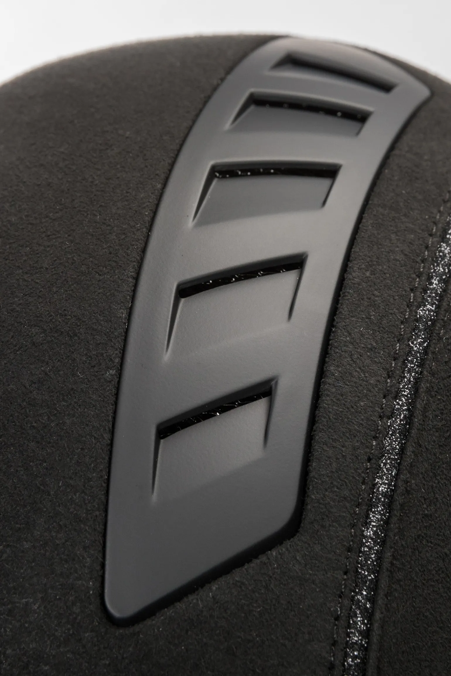 EQ3 MIPS Reithelm mit Microfaser