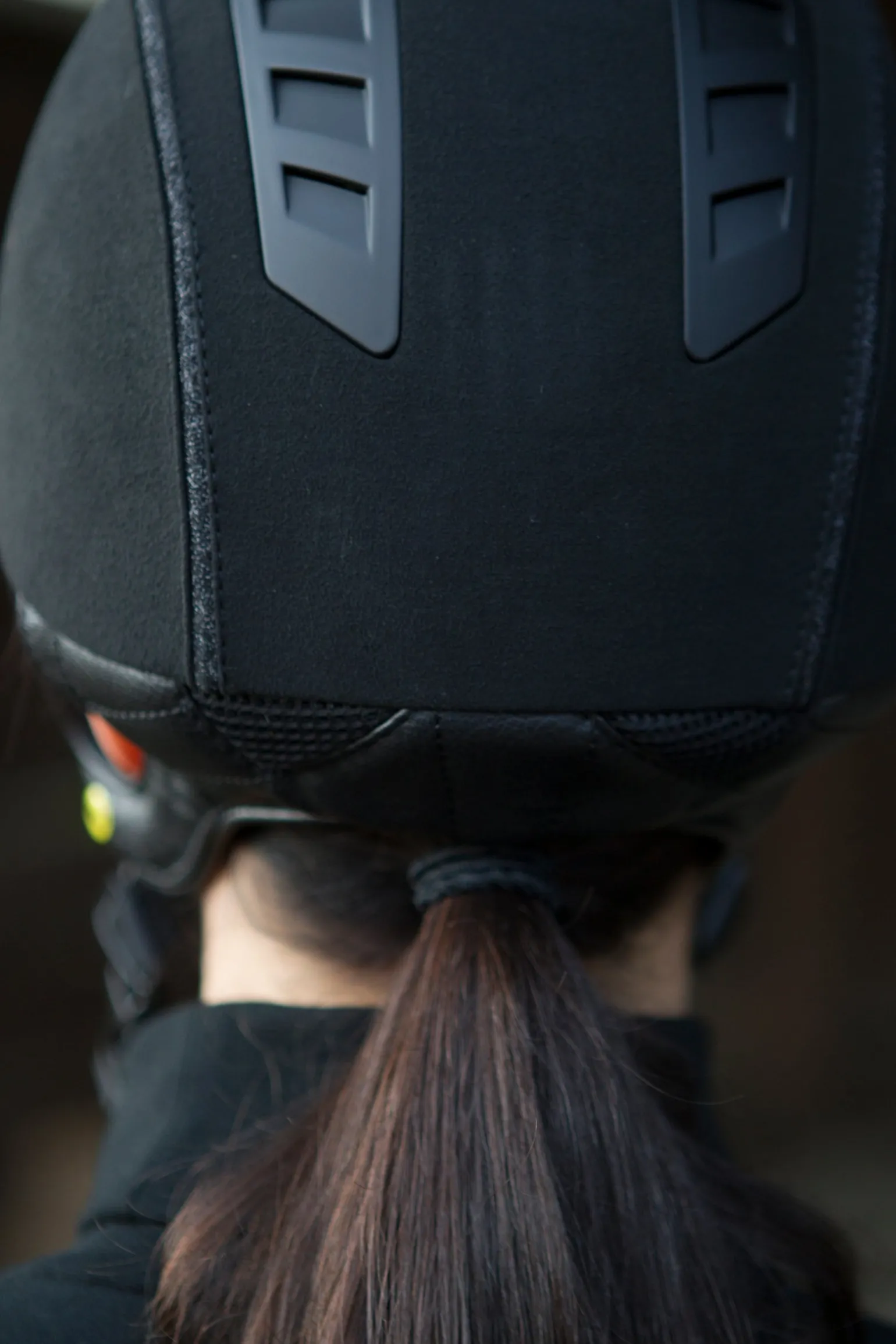 EQ3 MIPS Reithelm mit Microfaser