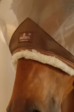 hautfreundliche Fliegemaske mit Ohren