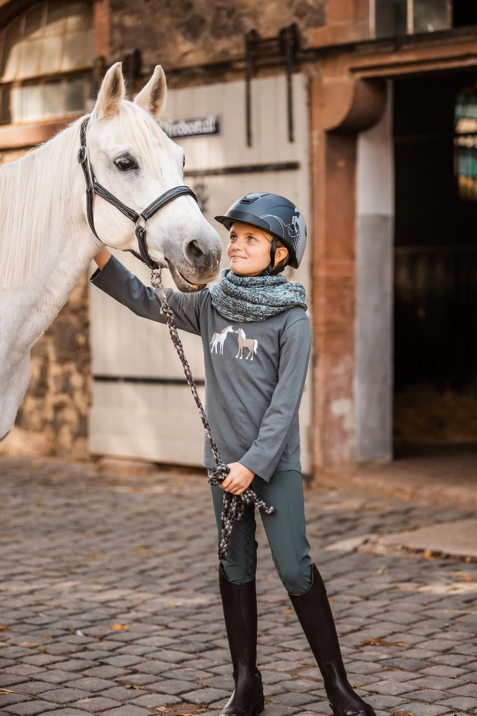 Leighton Teens gestrickter Loopschal