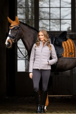 Loire Satin Fliegenhaube