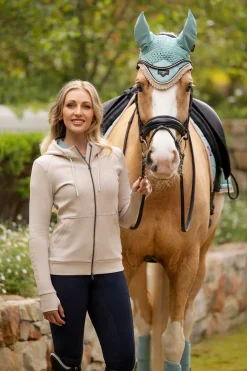 Loire Satin Fliegenhaube