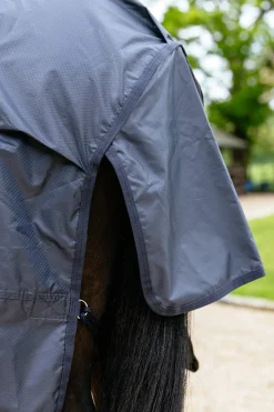 Regen-Reitdecke mit festem Halsteil