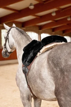 Reitpad aus Schaffell