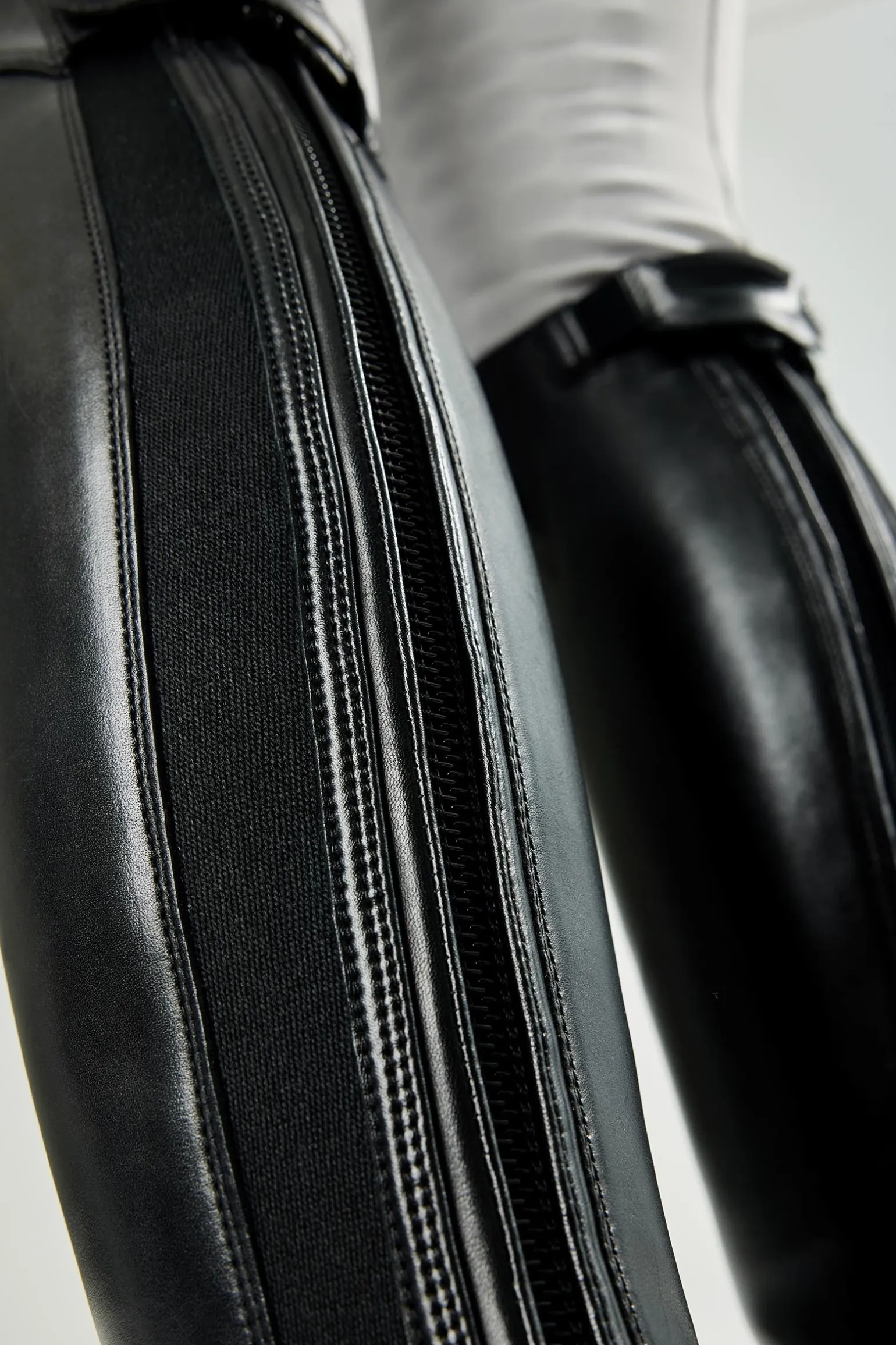 Reitstiefel mit Schnürung, kurzer Schaft