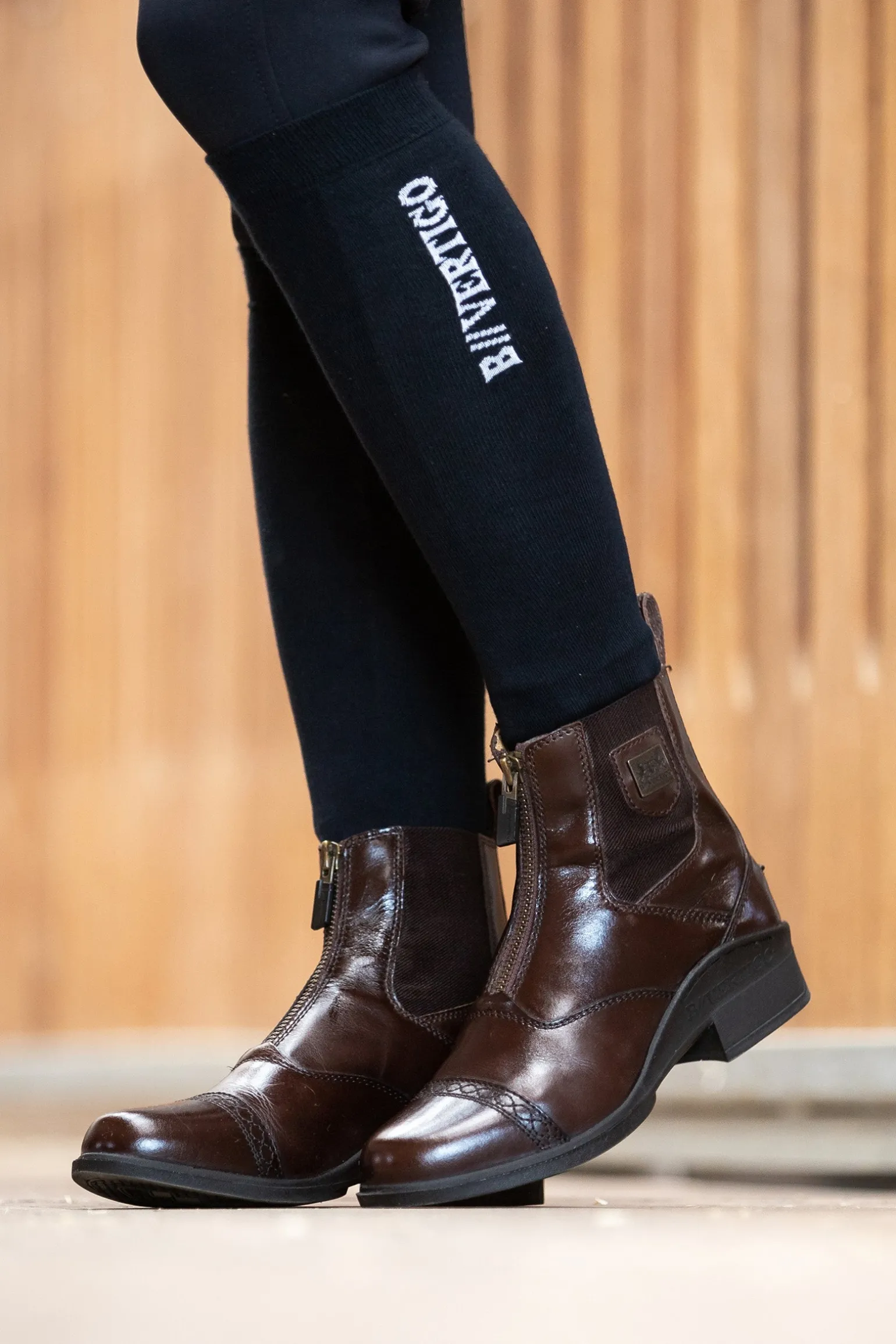 Saturn Damen Lederreitstiefeletten mit Reißverschluss