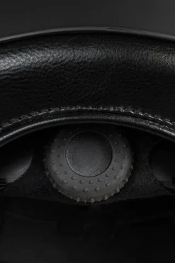 Silves Reithelm mit glatter Oberseite