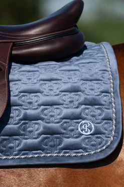 Velvet Monogram Springschabracke