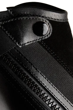 Wicklow Chaps mit Lochmuster